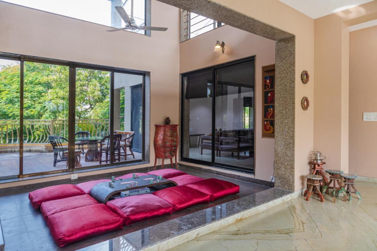 Saffronstays Aura, Alibaug - Luxury Pool Villa With A Game Room And Spacious Lawn Alībāg Dış mekan fotoğraf