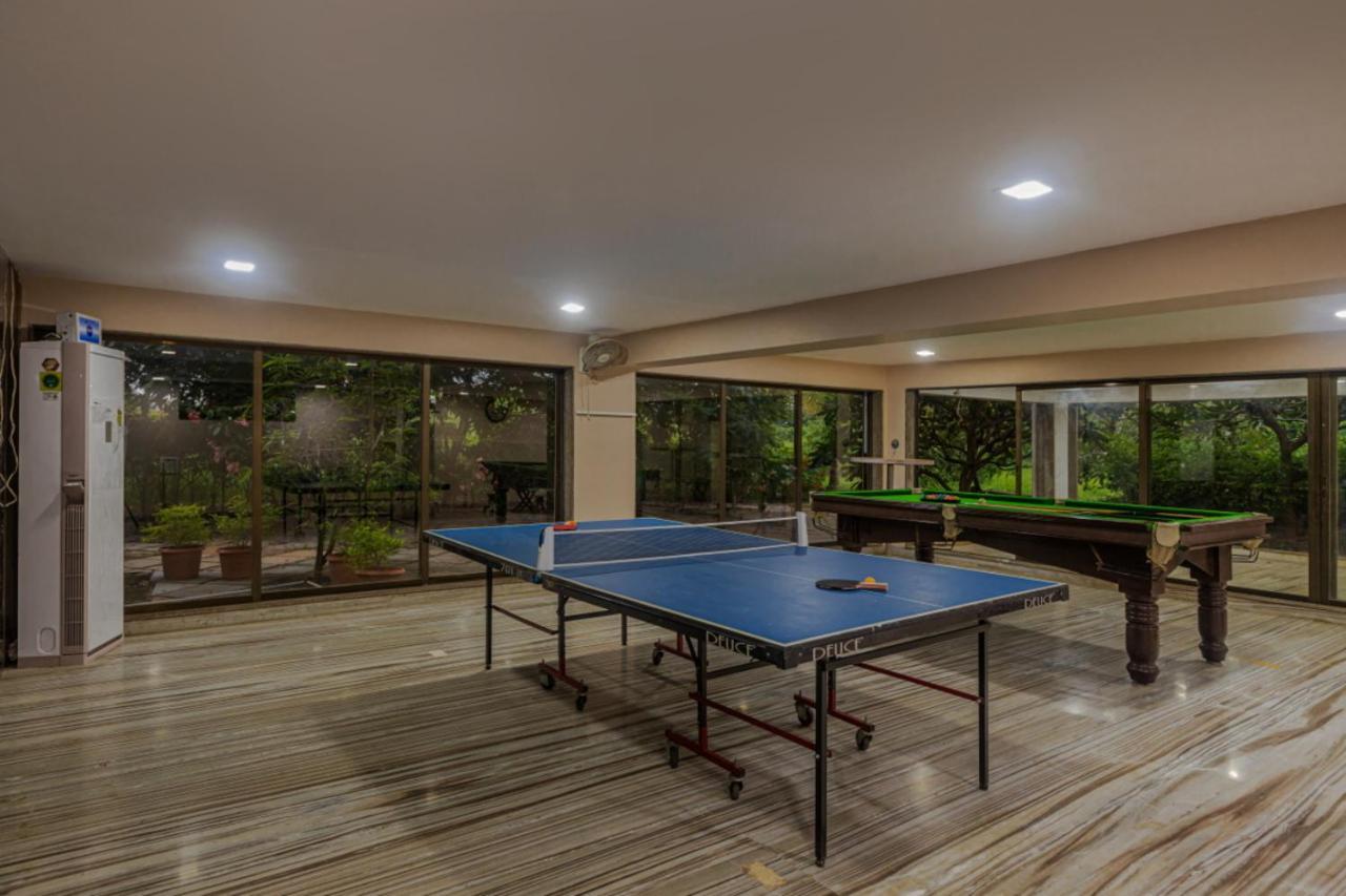 Saffronstays Aura, Alibaug - Luxury Pool Villa With A Game Room And Spacious Lawn Alībāg Dış mekan fotoğraf
