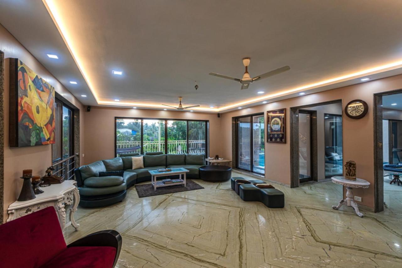Saffronstays Aura, Alibaug - Luxury Pool Villa With A Game Room And Spacious Lawn Alībāg Dış mekan fotoğraf