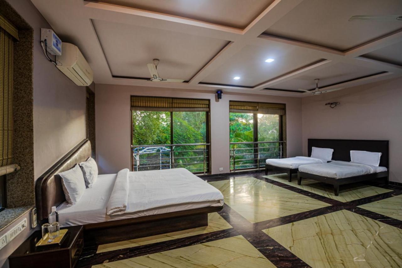 Saffronstays Aura, Alibaug - Luxury Pool Villa With A Game Room And Spacious Lawn Alībāg Dış mekan fotoğraf