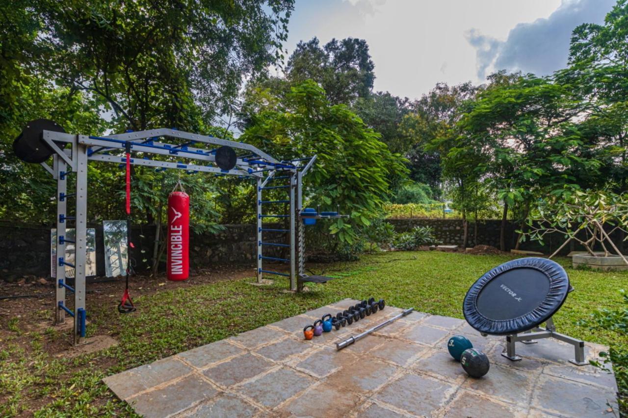 Saffronstays Aura, Alibaug - Luxury Pool Villa With A Game Room And Spacious Lawn Alībāg Dış mekan fotoğraf